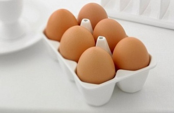 «Φωτιά» οι τιμές γαλακτομικών και αυγών με άδειες «τσέπες» 