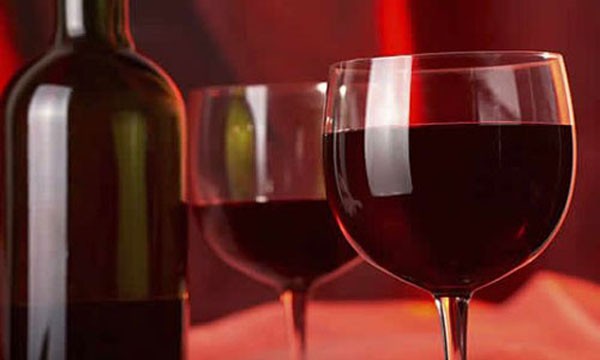 ΚΕΟΣΟΕ: Ασαφής η αναφορά Τσίπρα για επανεξέταση του ΕΦΚ στο κρασί  