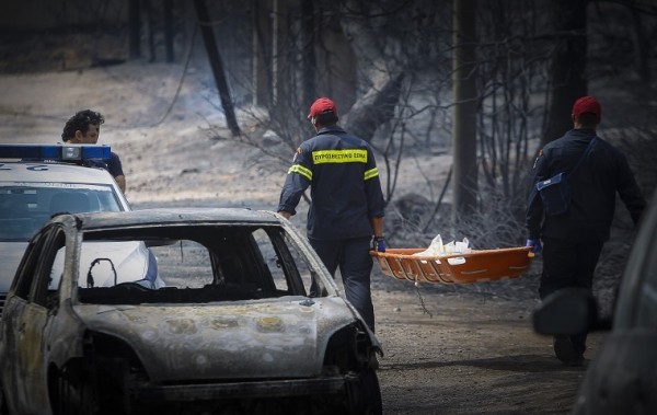 Ασύλληπτη τραγωδία στις φλόγες: Στους 87 οι νεκροί   