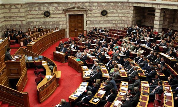 Βουλή: Ένταση στη συνεδρίαση για την ΠΝΠ