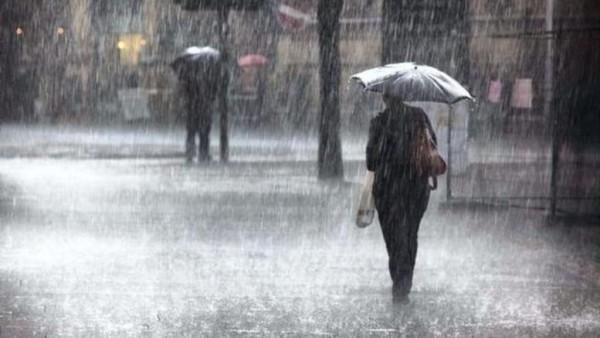 Καιρός: Ο «Δαίδαλος» ξεκίνησε από τα δυτικά, ισχυρή βροχόπτωση στην Πρέβεζα