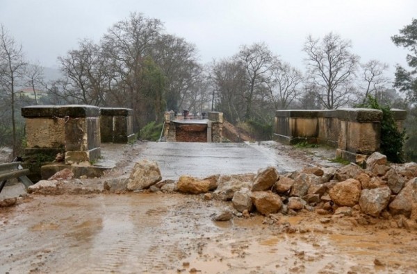 Αρναουτάκης: Θα ξεπεράσουν τα 100 εκατ. οι ζημιές από τις βροχοπτώσεις    